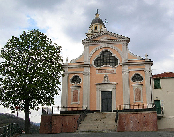 Uno scorcio della Chiesa di San Biagio nel quartiere di San Quirico a Genova