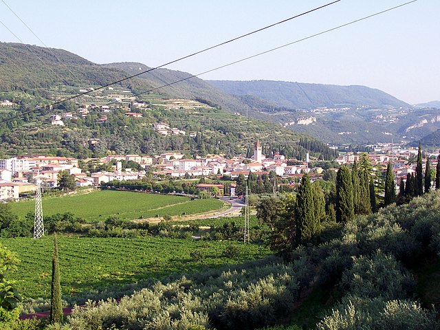 Uno scorcio panoramico di Grezzana in provincia di Verona