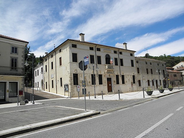 Uno scorcio del Palazzo dei Vicari, sede municipale del comune di Orgiano in provincia di Vicenza