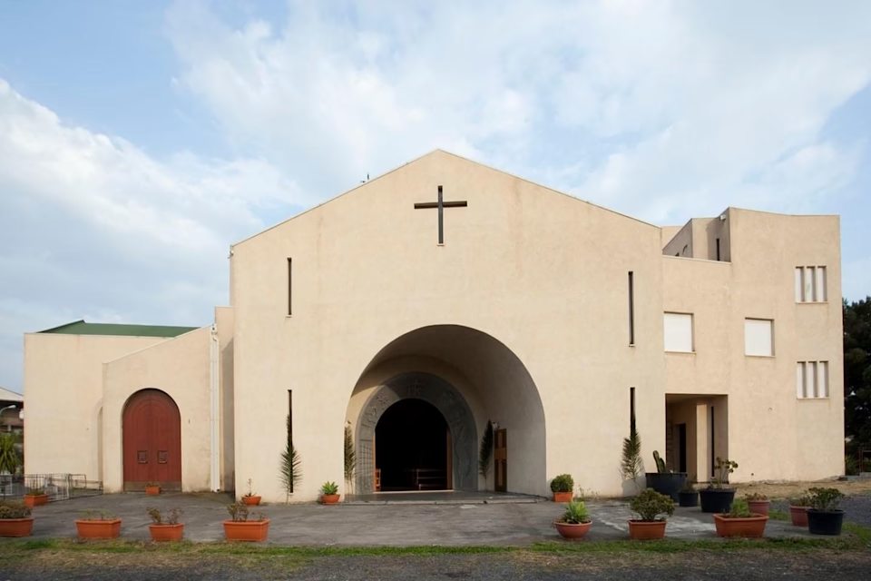 Uno scorcio della Chiesa di San Massimiliano Kolbe a Belsito di Misterbianco in provincia di Catania