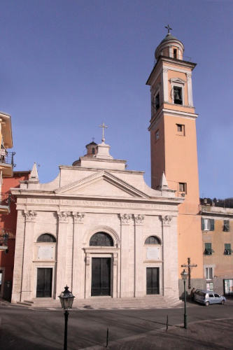 La Chiesa di San Giacomo Maggiore a Pontedecimo dove sono stati celebrati i funerali di Giulia Donato