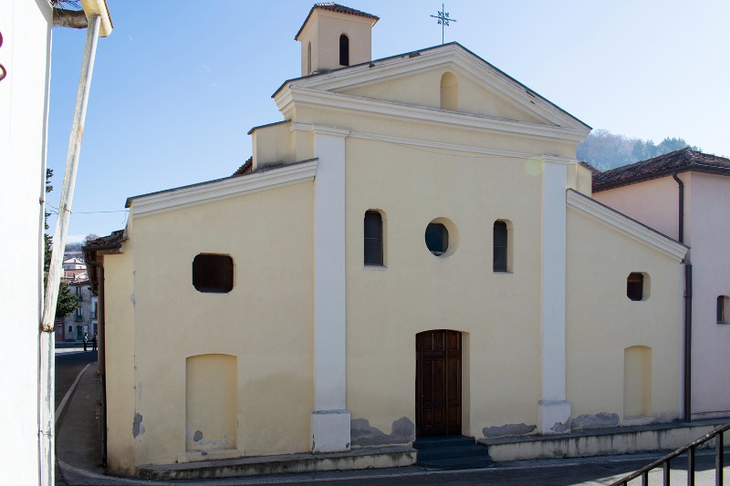 Uno scorcio della Chiesa dell'Assunzione della Beata Vergine Maria a Cersosimo dove sono stati celebrati i funerali di Angela Ferrara