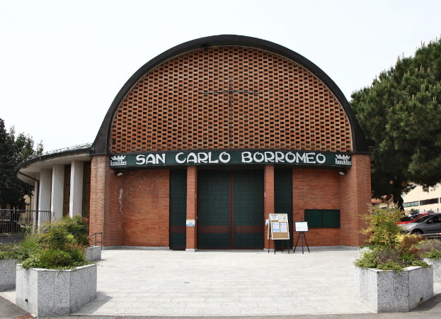 La Chiesa di San Carlo Borromeo a Varese dove sono stati celebrati i funerali di Valentina Di Mauro