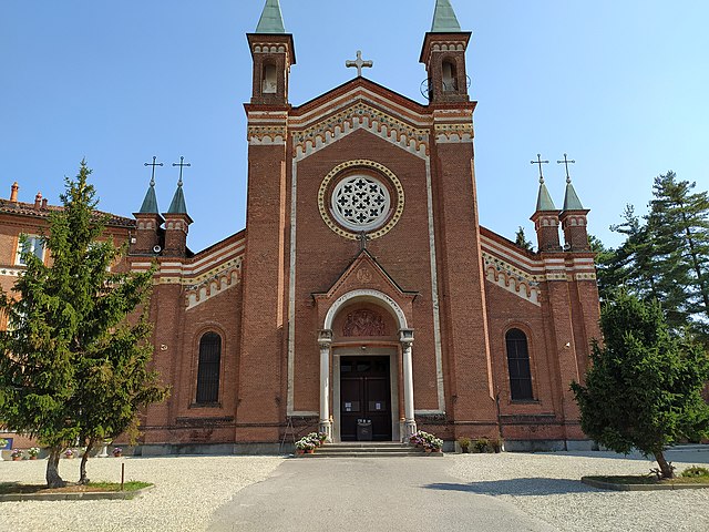 La Chiesa dei Santi Pietro e Paolo a Castellamonte in provincia di Torino, dove sono stati celebrati i funerali della professoressa Gloria Rosboch