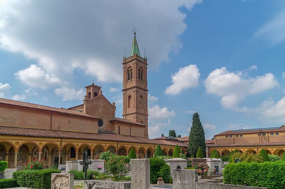 Uno scorcio del cimitero della Certosa di Bologna, dove sono stati celebrati i funerali di Tania Bellinetti