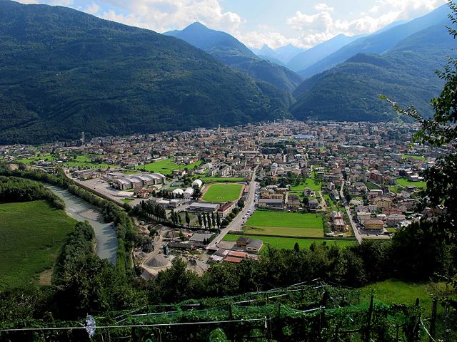 Uno scorcio panoramico di Morbegno in Valtellina, paese dove Sonia Di Gregorio lavorava come fioraia in provincia di Sondrio