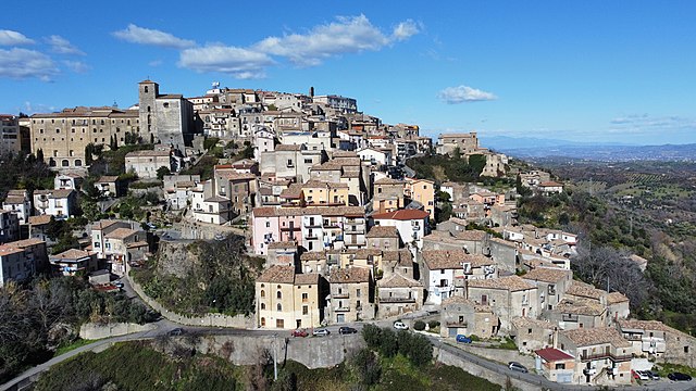 Uno scorcio panoramico dall'alto del centro storico di Montalto Uffugo in provincia di Cosenza