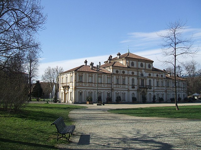 Uno scorcio del parco della Villa "La Tesoriera" a Torino