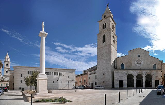 Uno scorcio della Cattedrale di Santa Maria Assunta ad Andria, dove sono stati celebrati i funerali di Vincenza Angrisano