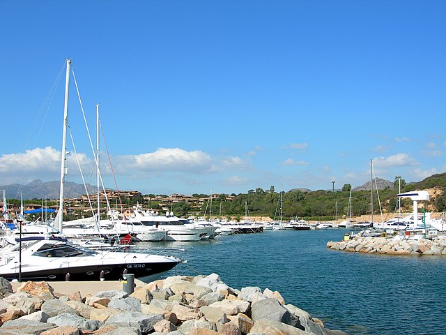 Uno scorcio di Marina di Puntaldia a San Teodoro in provincia di Sassari
