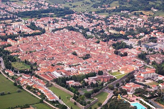Veduta aerea di Sansepolcro in provincia di Arezzo