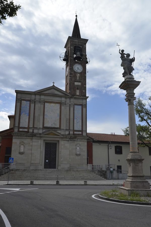 Uno scorcio della Chiesa di Santa Maria del Cerro a Cassano Magnago, in provincia di Varese, dove sono stati celebrati i funerali di Pierina Buffon