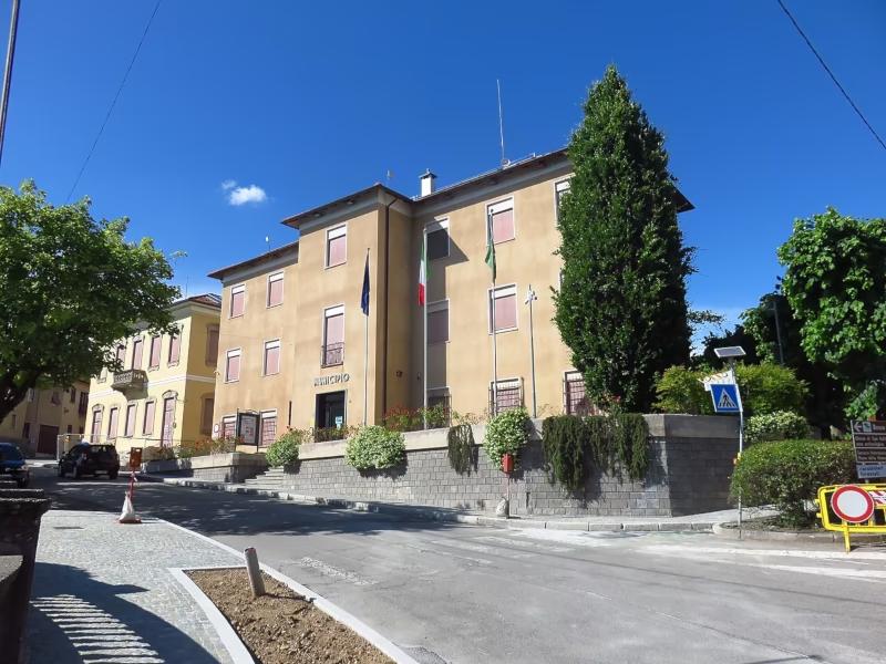 Uno scorcio del Municipio di Vergiate in provincia di Varese