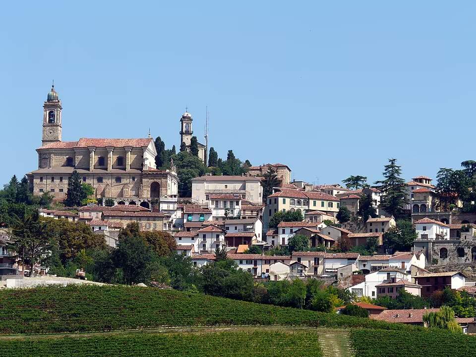 Uno scorcio panoramico di Vignale Monferrato in provincia di Alessandria