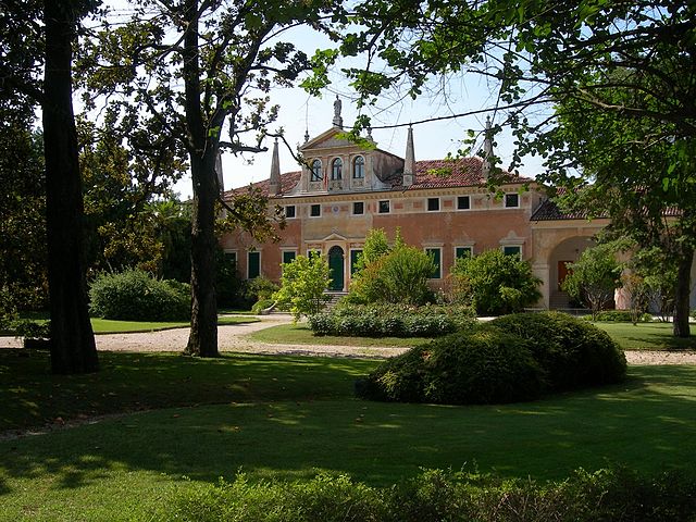 Uno scorcio di Villa Manin Cantarella a Noventa Vicentina